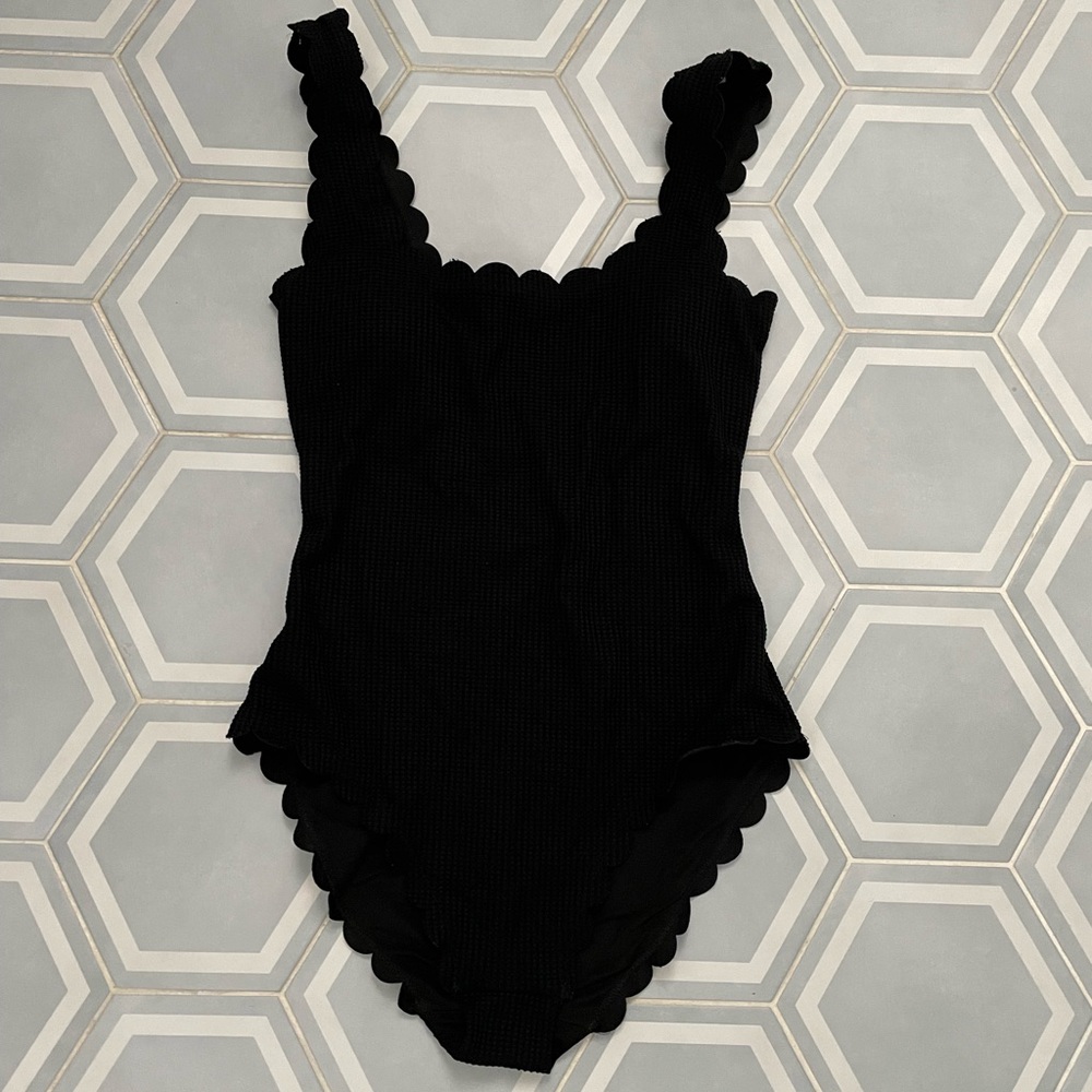 Aerie black scallop one piece